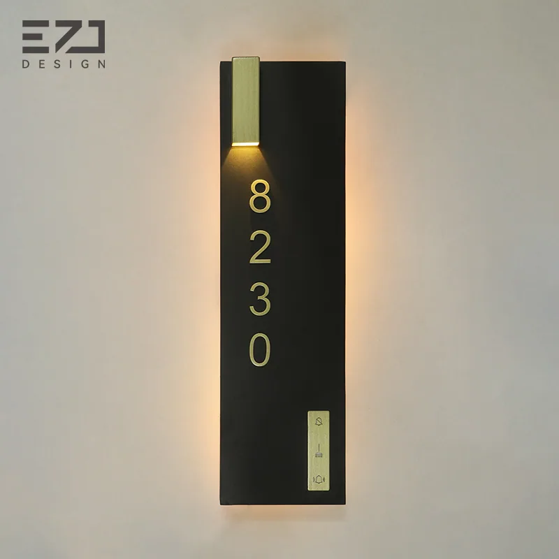 Electronic hotel door sign used for status demonstration